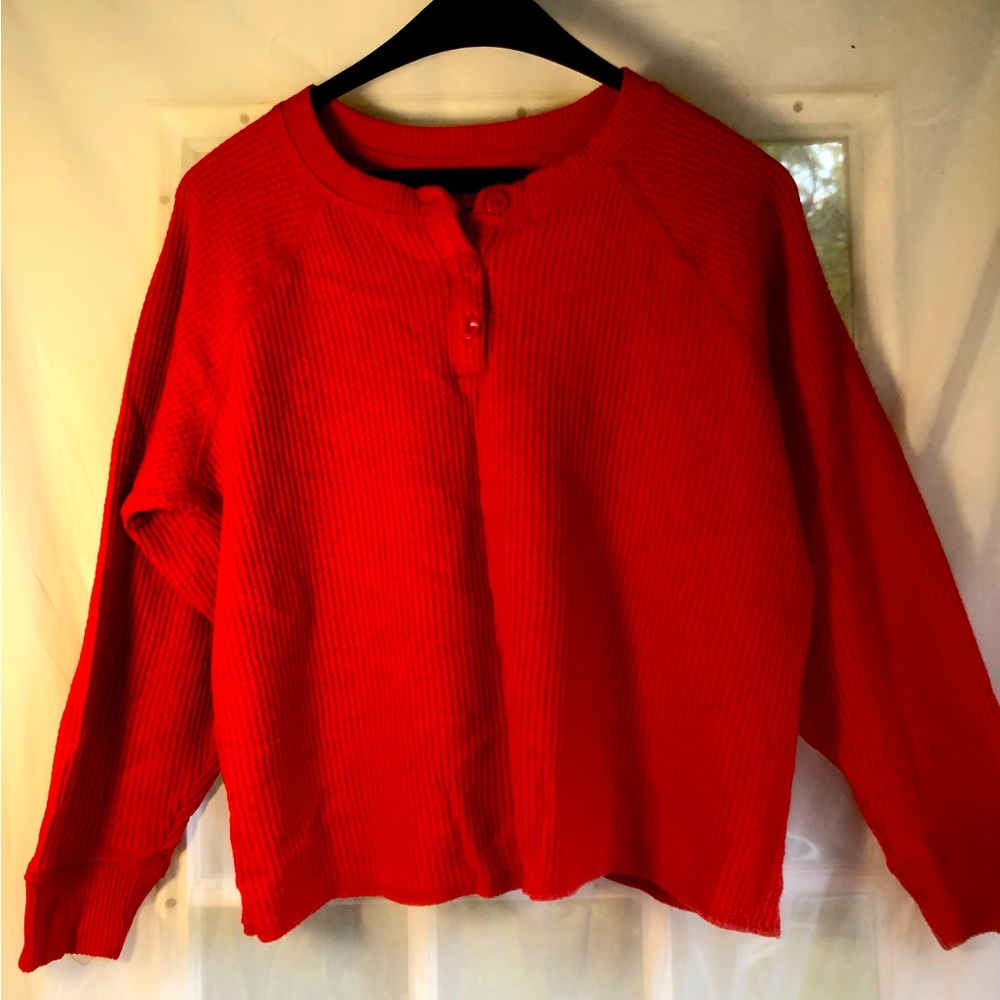Women’s Red Old Navy XL. Waffle Knit long sleeve shirt